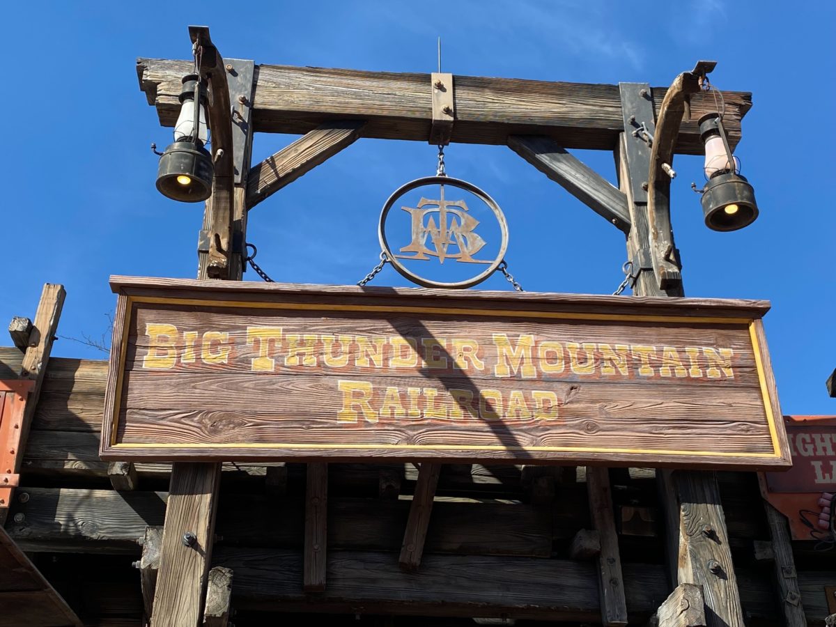 Big Thunder Mountain Railroad closed 3