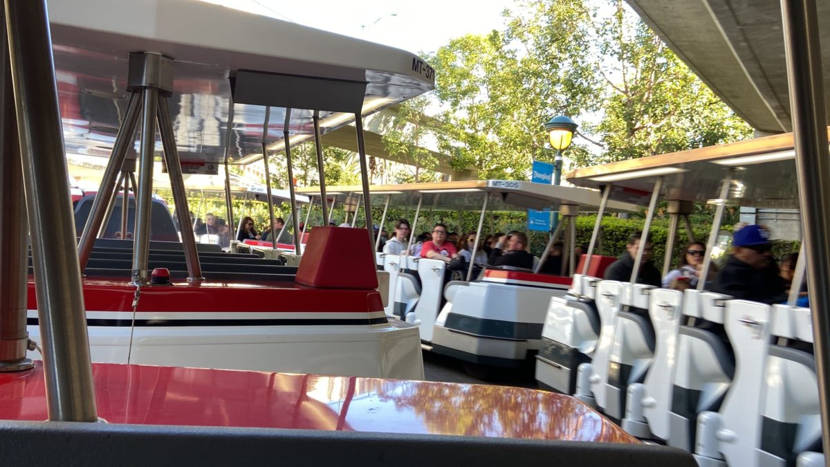 Disneyland trams e 1