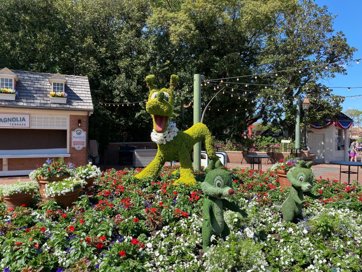 chip dale topiary 2