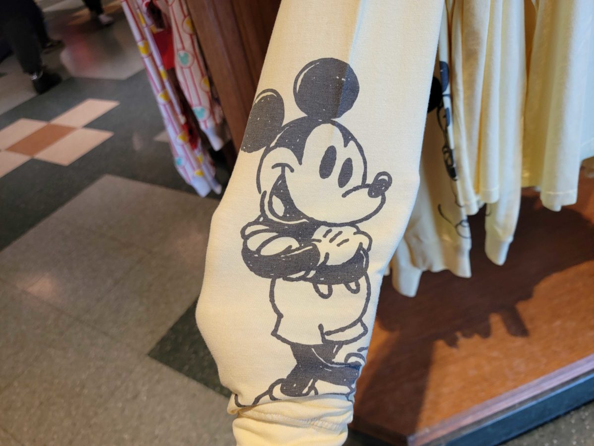 mickey spring collection 083905