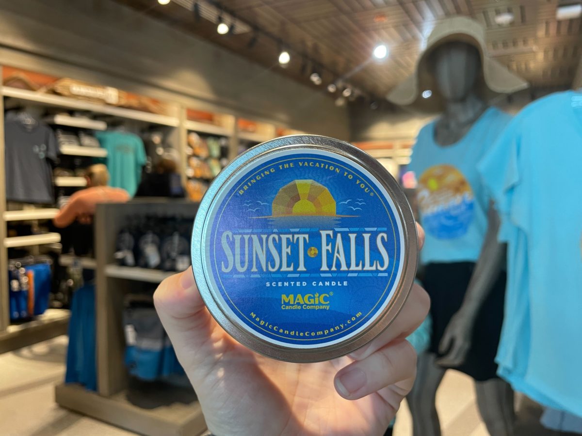 universal resort hotel candles inspired by Sapphire Falls