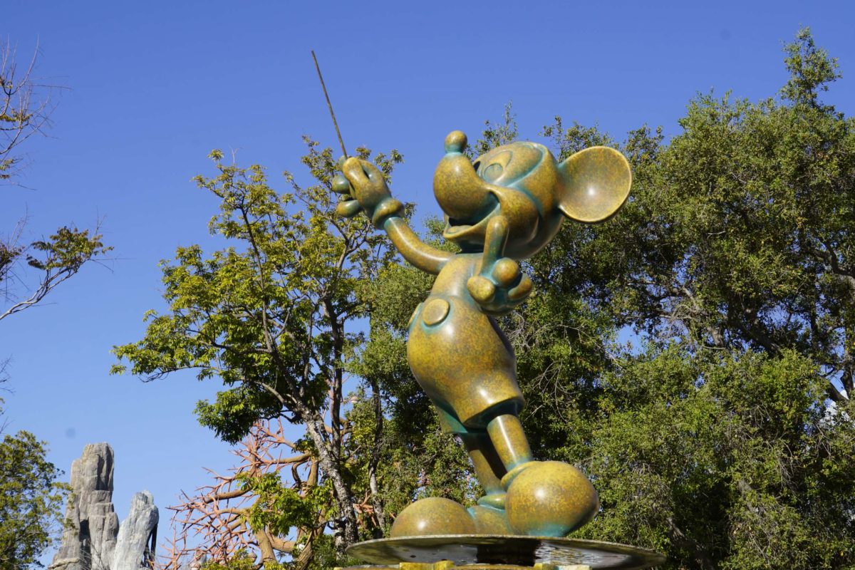 Mickey Fountain MTT 13