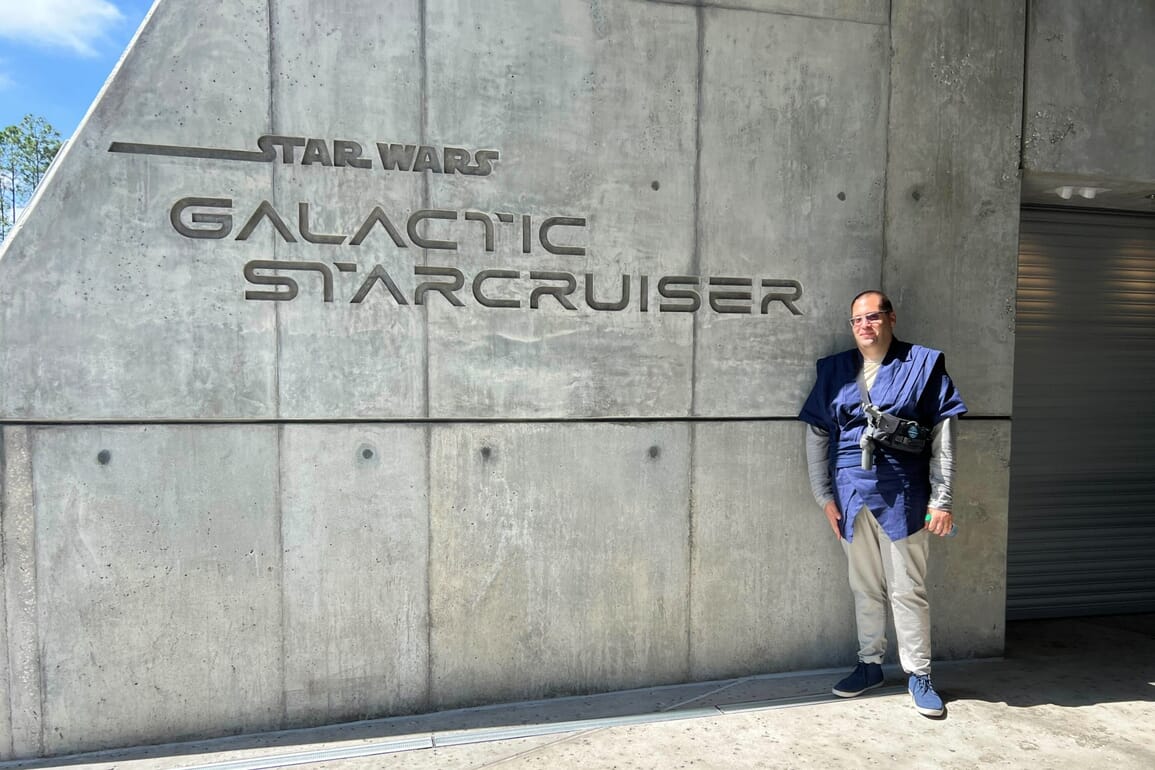 Star Wars: Galactic Starcruiser entrance terminal