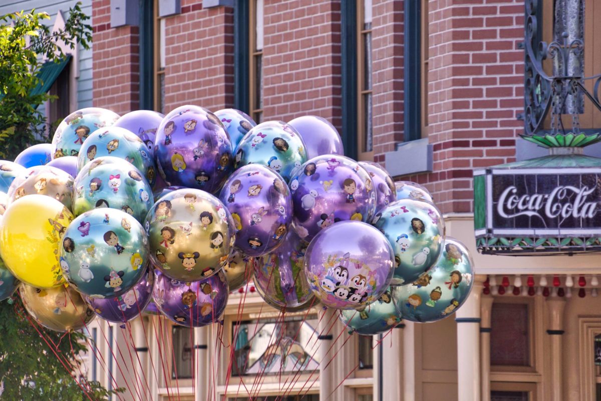 Spring balloons Disneyland