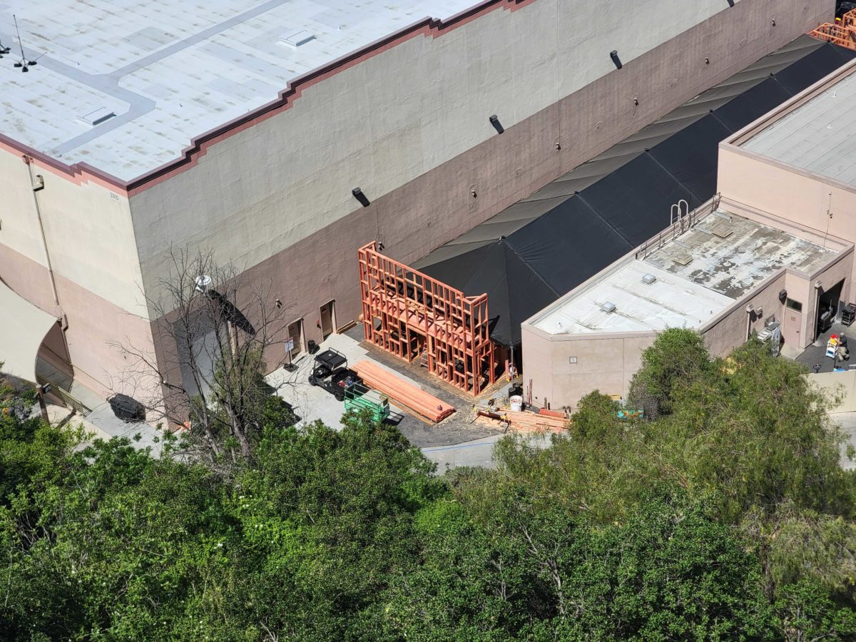 Construction Ongoing for Halloween Horror Nights Mazes and Scarezones