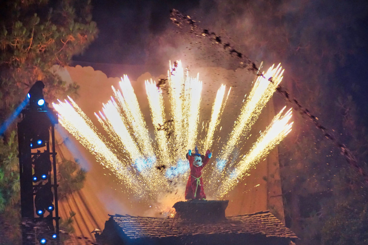 Mickey Sorcerer Fantasmic Finale Disneyland Stock