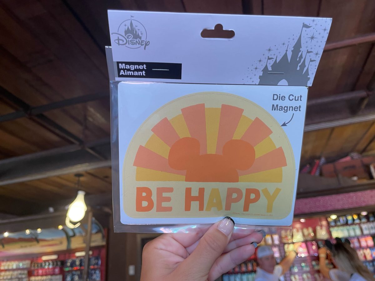 WDW Magnet Mickey Be Happy 1