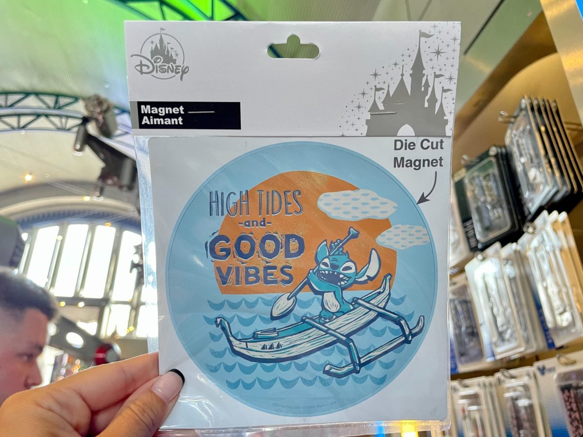 WDW magnet Stitch high tides and good vibes 1