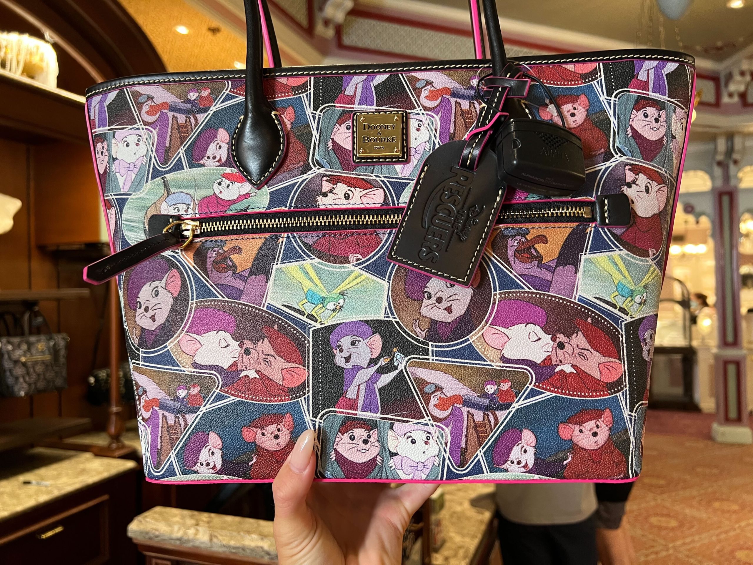 the rescuers dooney bourke 18 scaled