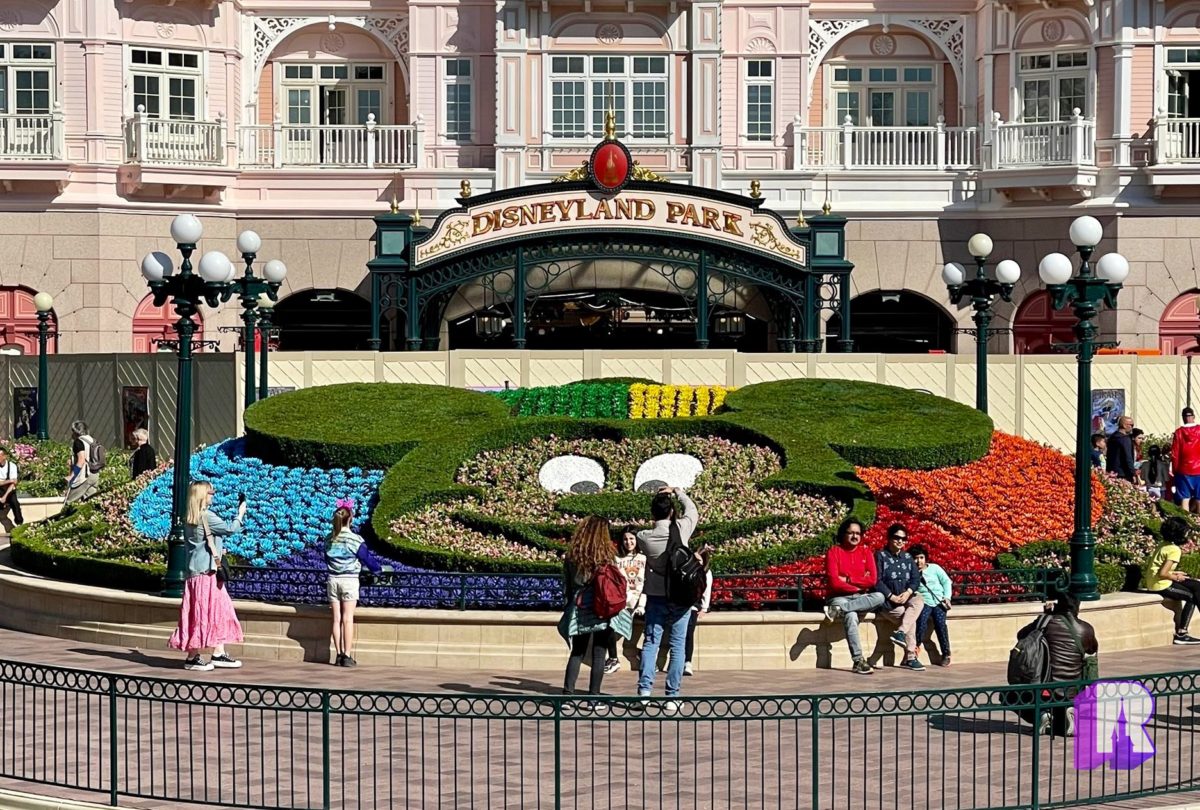 Rainbow Mickey flower bed at Disneyland Paris