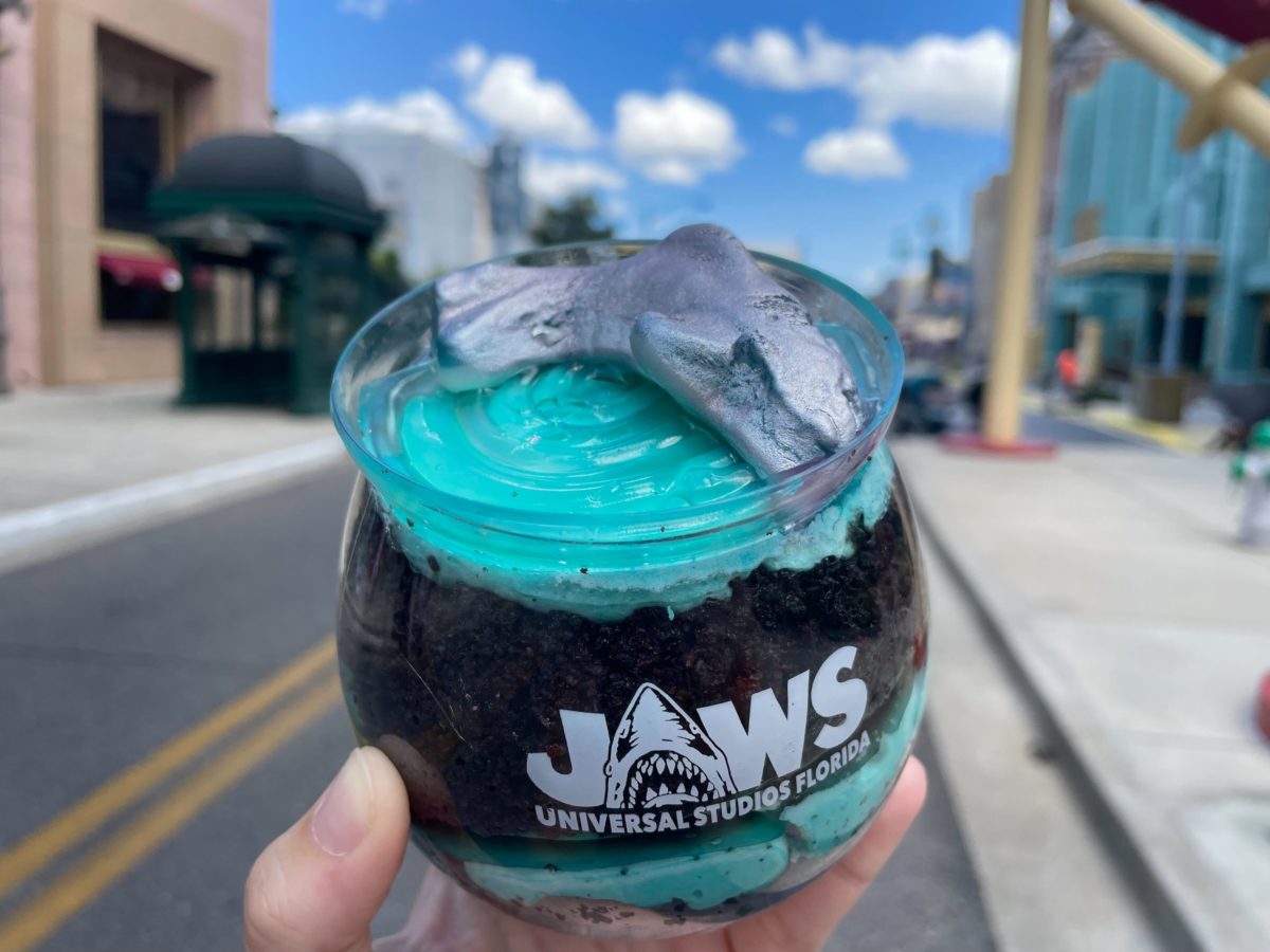 USF Summer Tribute Store Jaws Fishbowl Cakes 15