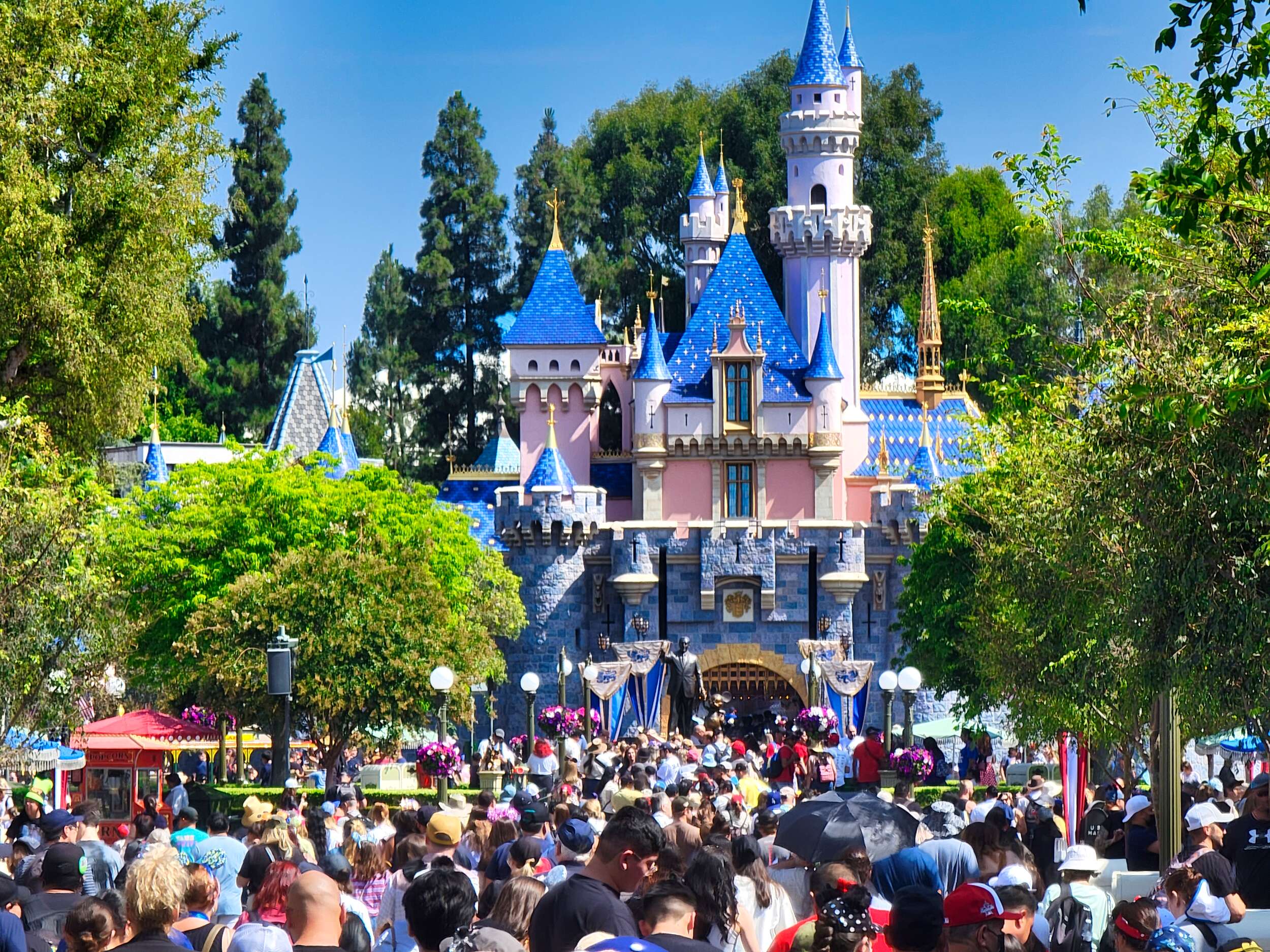 Disneyland Main Street Sleeping Beauty Castle Crowds