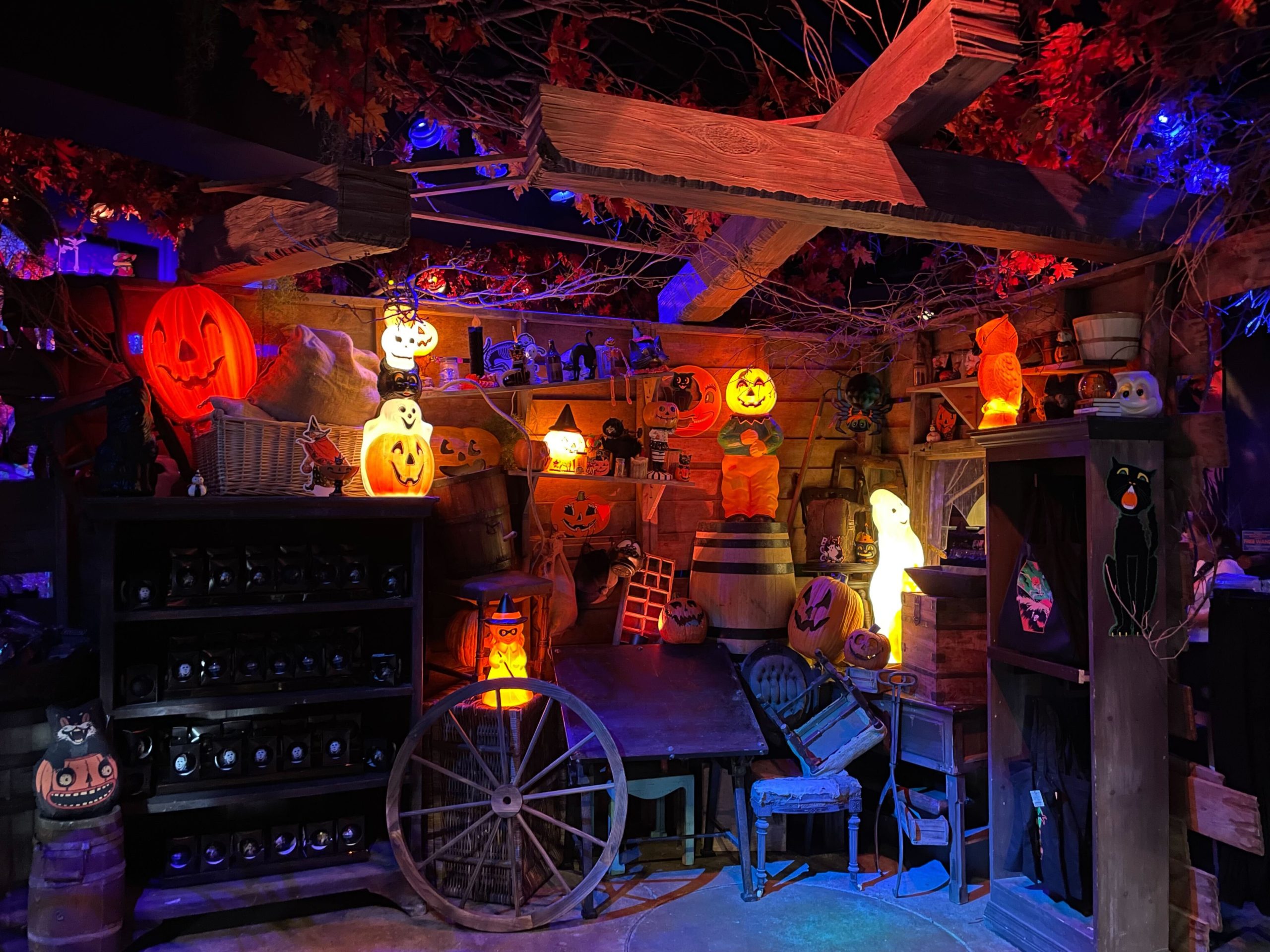 all hallows eve boutique decorations 2 scaled