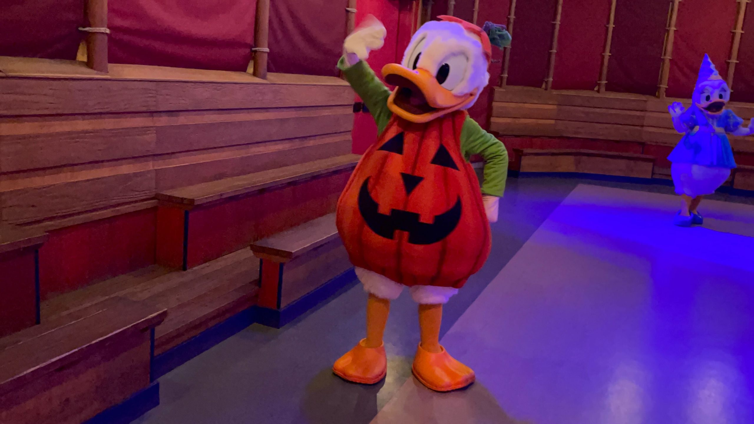2022 MNSSHP characters Donald 2 scaled