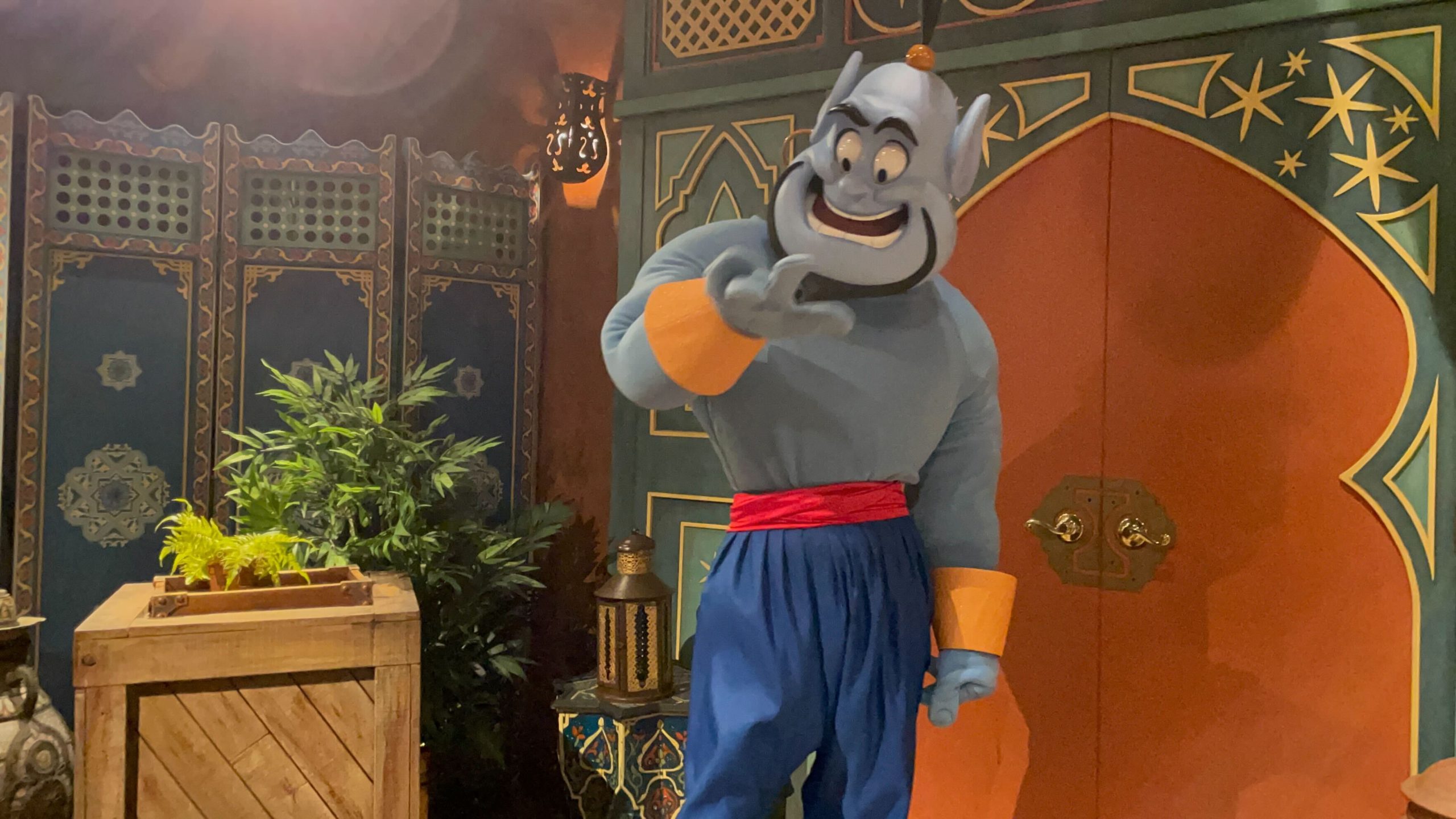 2022 MNSSHP characters Genie and Jasmine 3 scaled