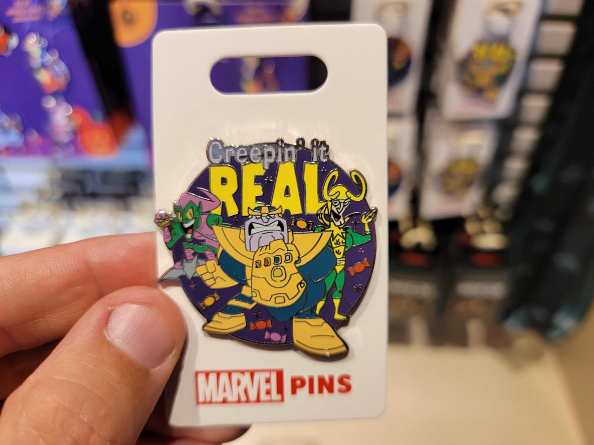Disneyland pins 8.22 100956