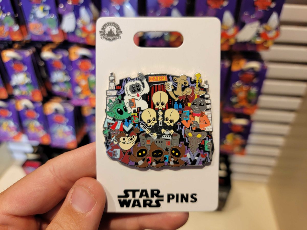 Disneyland pins 8.22 1013050