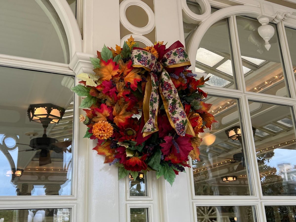 MK Halloween decor wreaths 2022 1