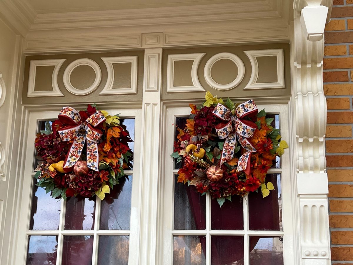 MK Halloween decor wreaths 2022 4