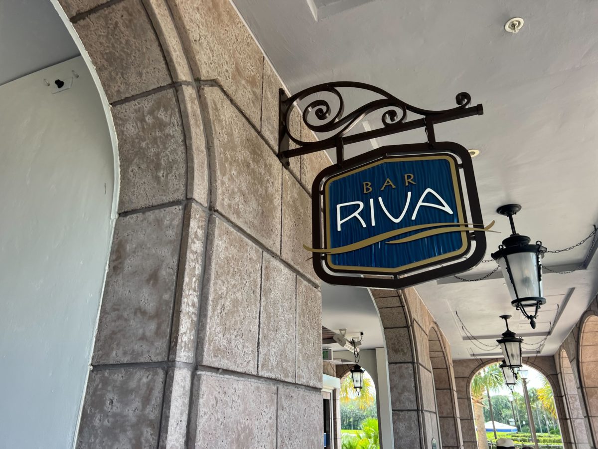 bar riva sign