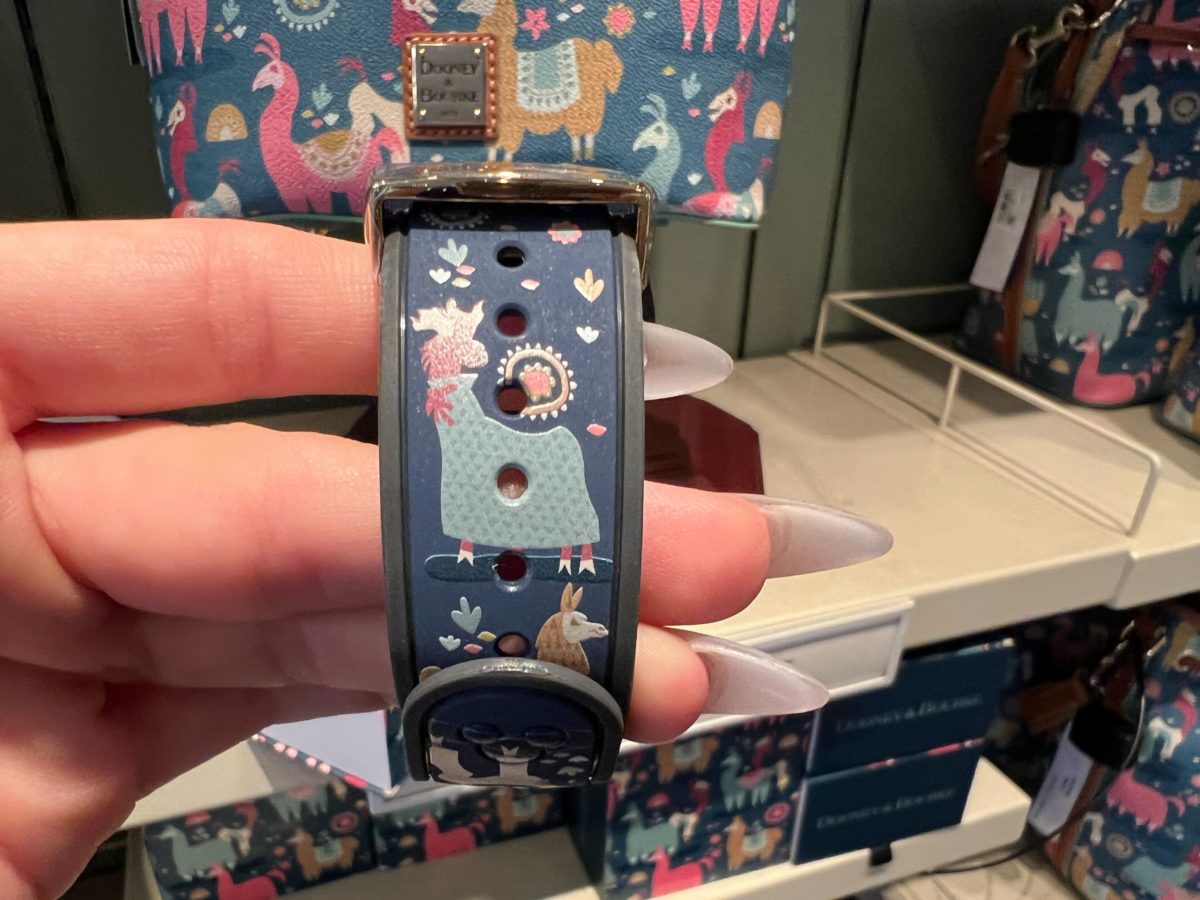 dooney bourke the emperors new groove magicband 6