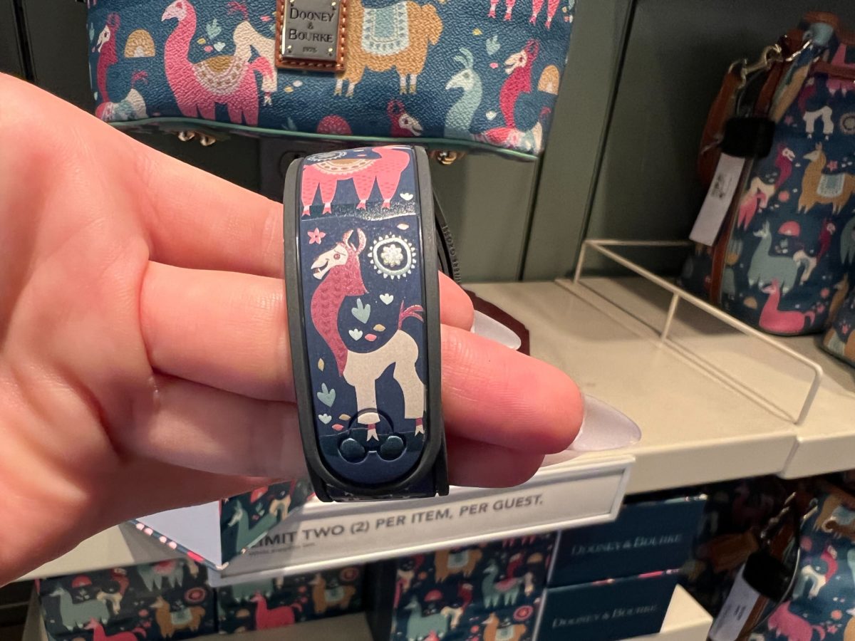 dooney bourke the emperors new groove magicband 8
