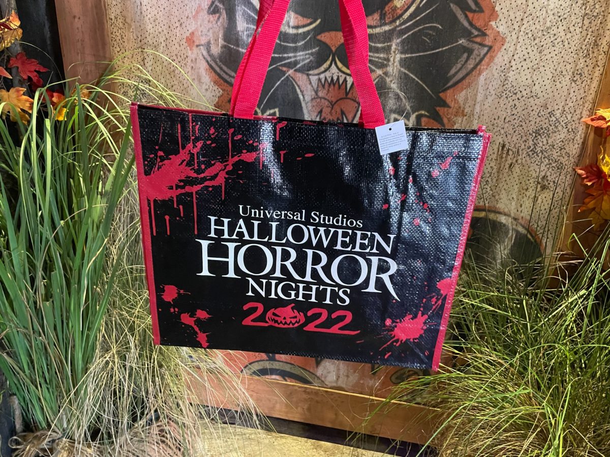 halloween horror nights 2022 reusable tote bag 1