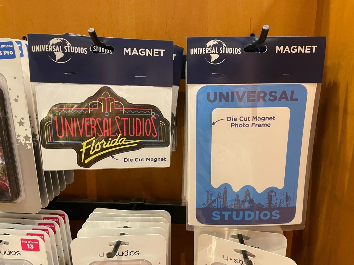 universal magnets 0