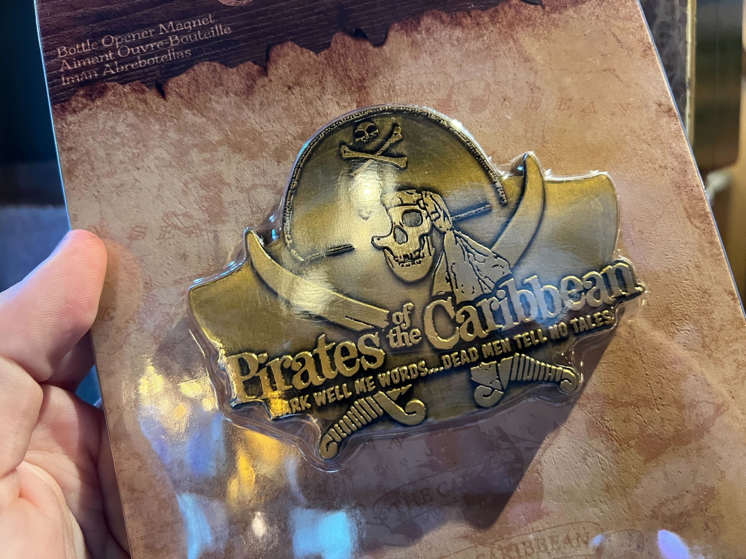 DL Pirates of the Caribbean merchandise bottle opener magnet 3 scaled