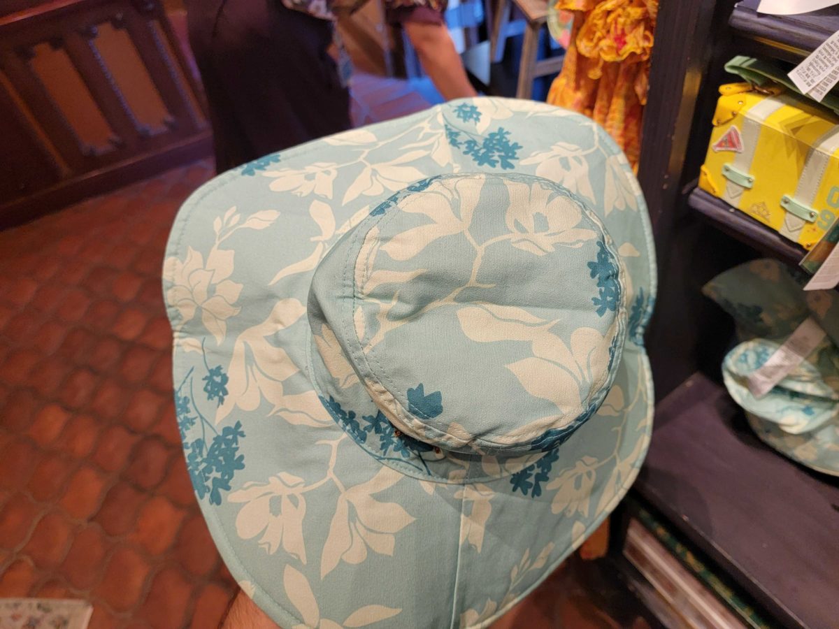Princess and the Frog reversable bucket hat 2