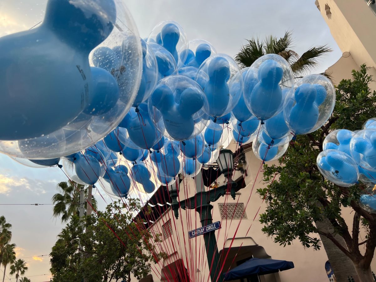 disney day 2022 free balloons dl 3