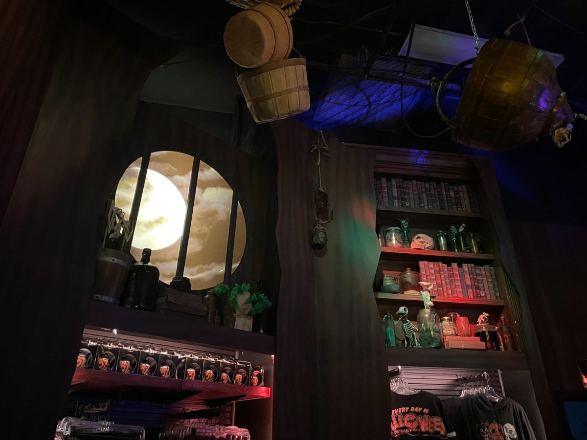 hhn 31 tribute store witch room 5854