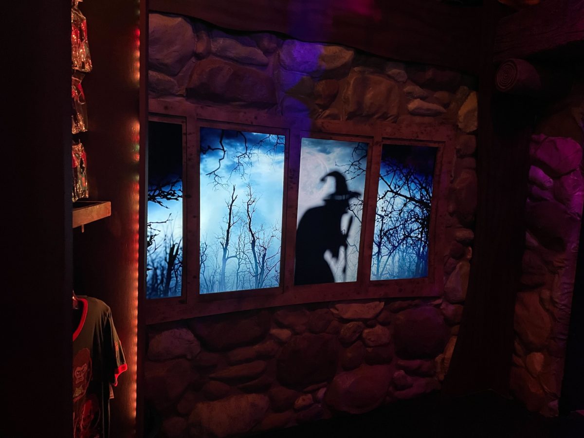 hhn 31 tribute store witch room 5860