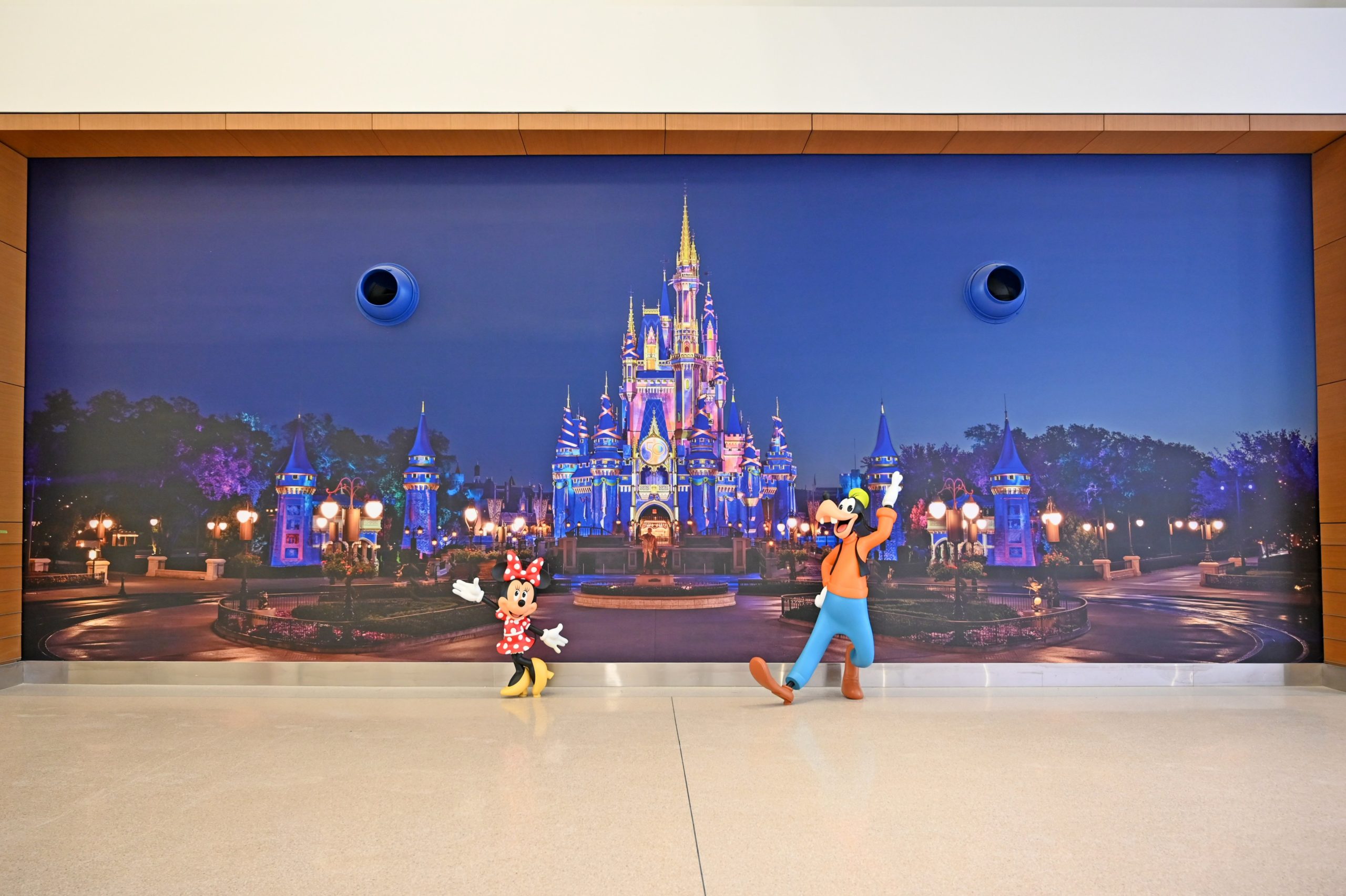 walt disney world store terminal c opens 8 scaled