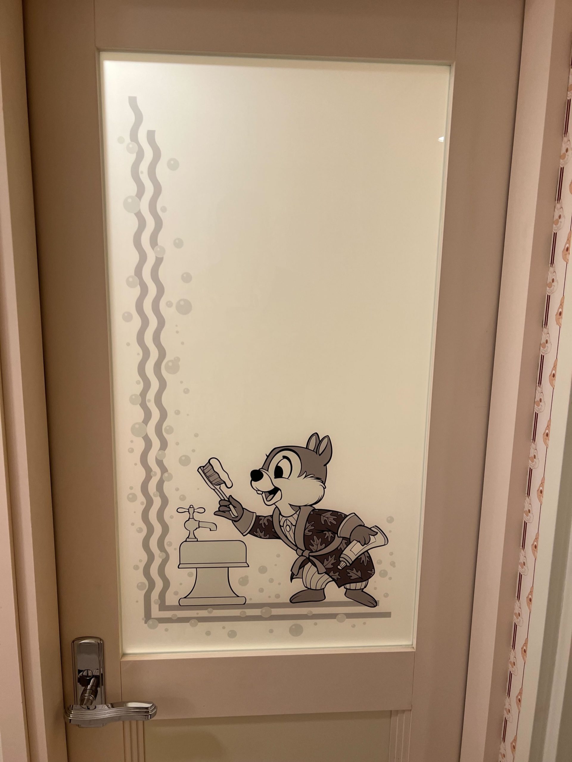 Chip n Dale Standard Floor Room Disney Ambassador Hotel Tokyo Disney Resort 62 scaled
