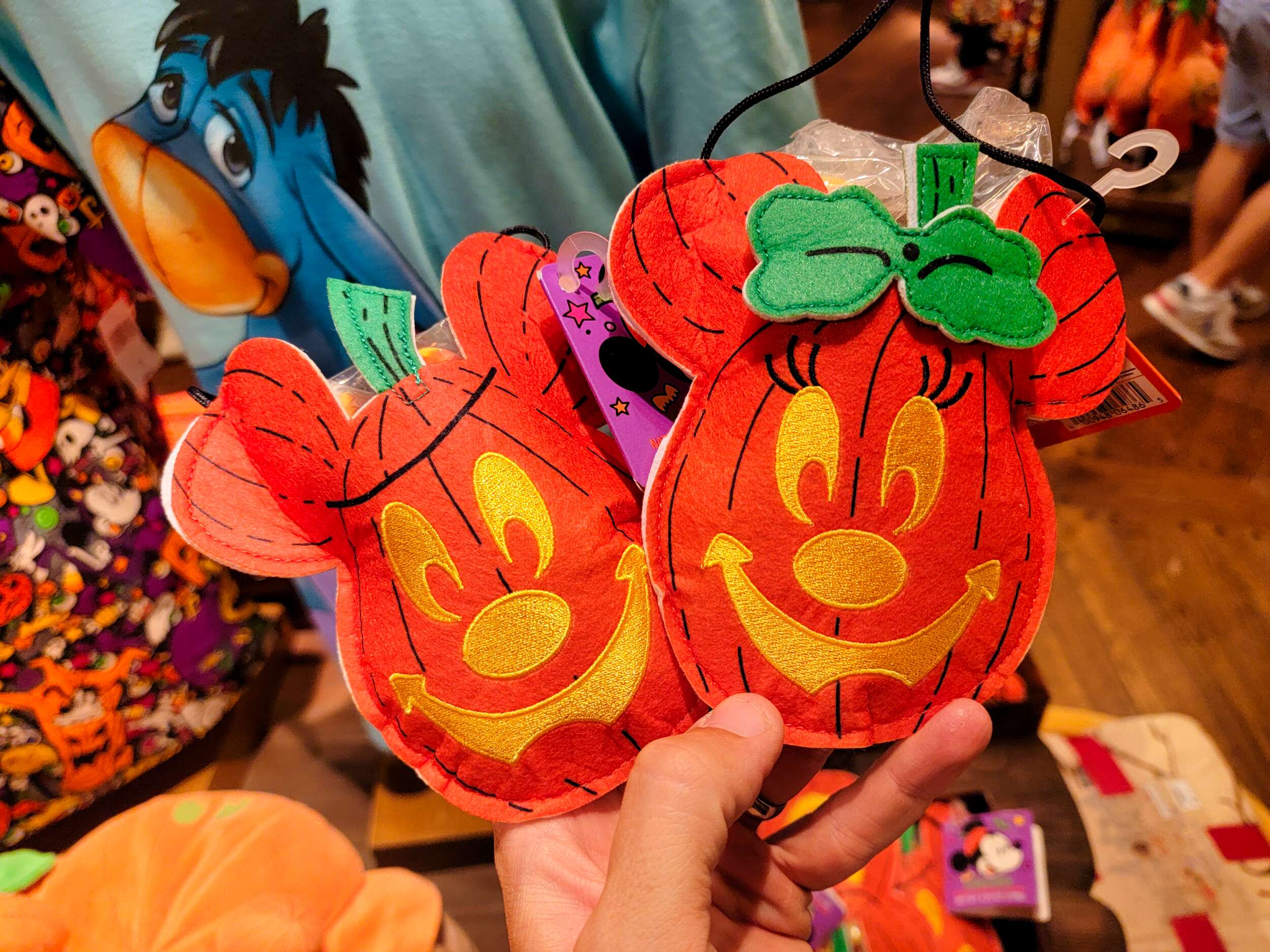 Mickey Minnie pumpkin treats disneyland