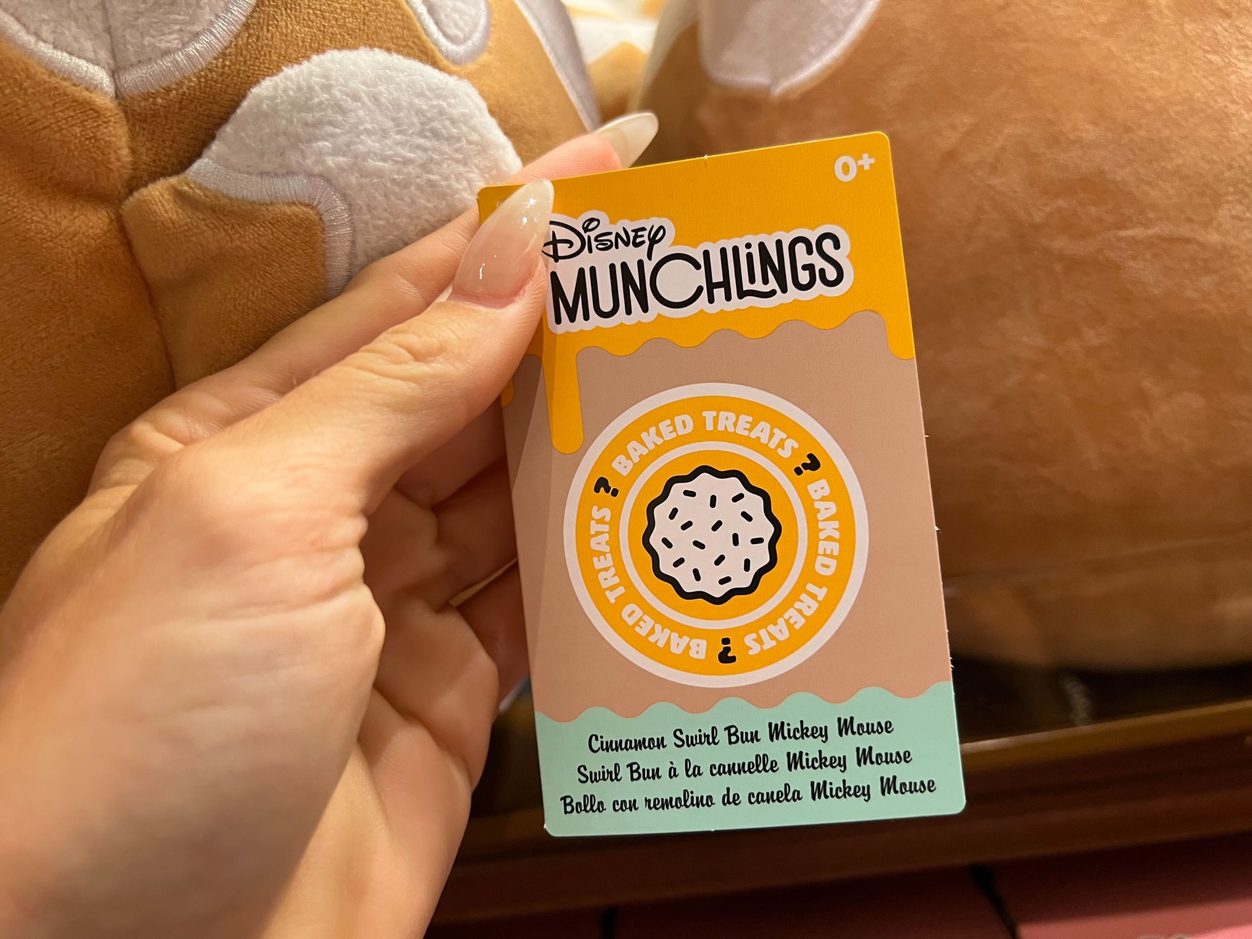 Mickey Mouse Munchlings cinnamon bun tag scaled