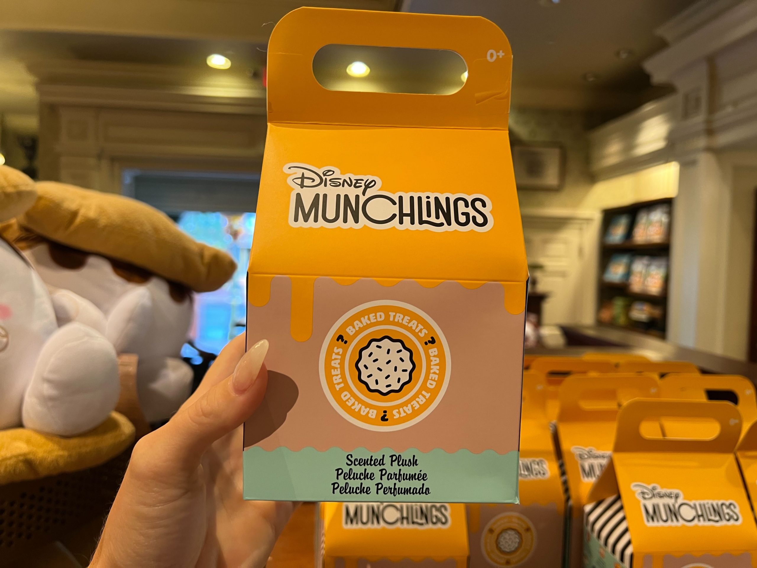 Munchlings scented plush box