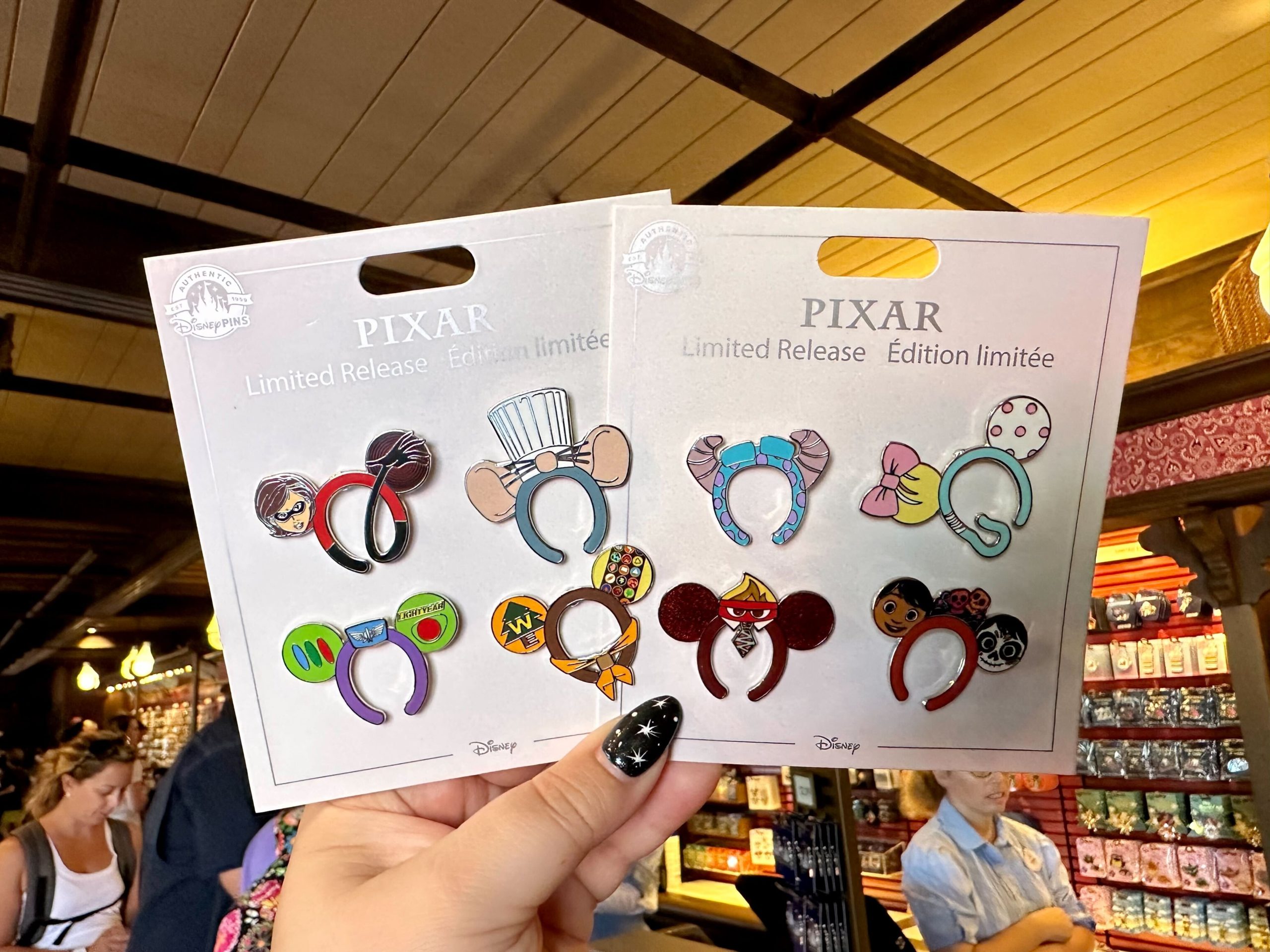 Pixar LE ear headband pins collection 1