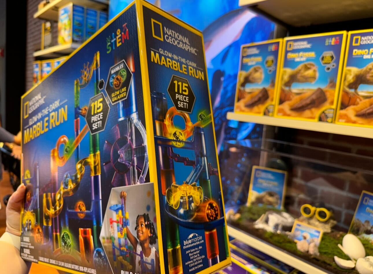 National Geographic store disney springs