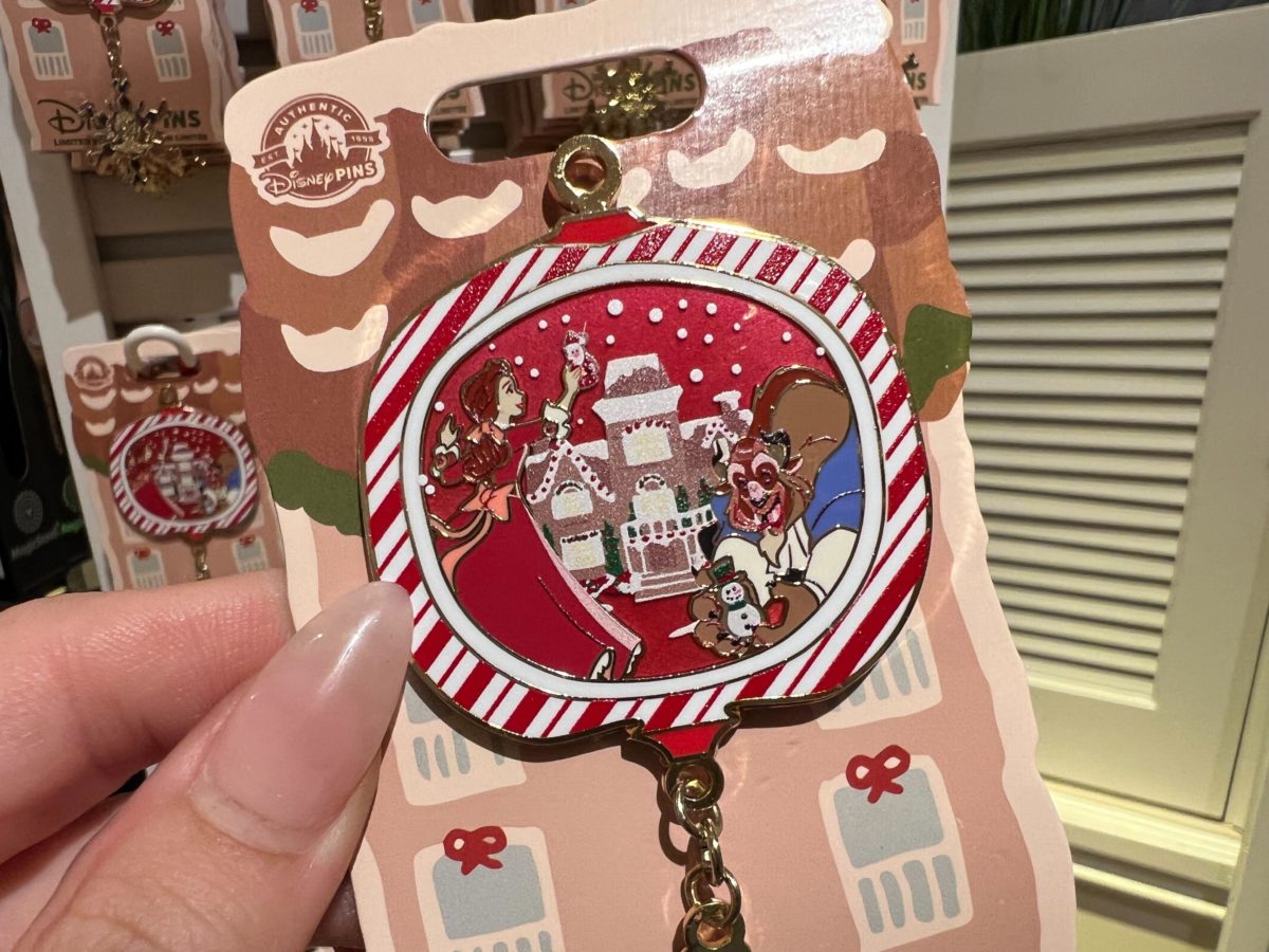 2022 gingerbread house pins 7522