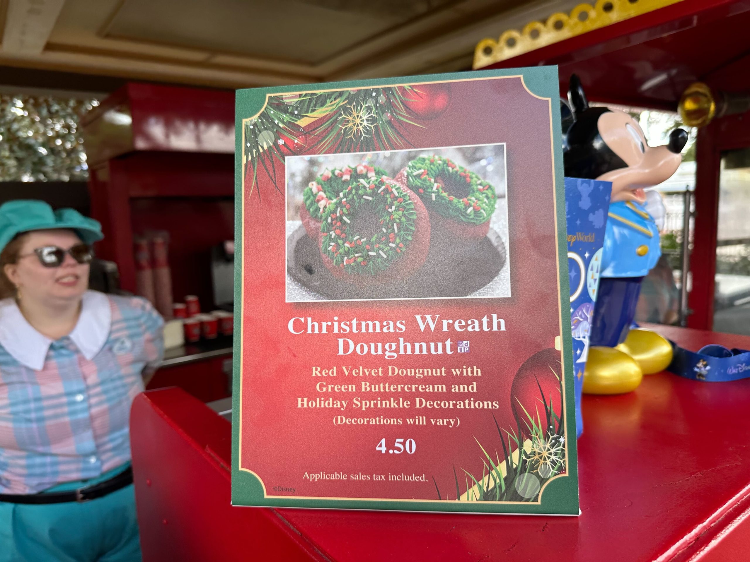 Christmas Wresth Donut sign