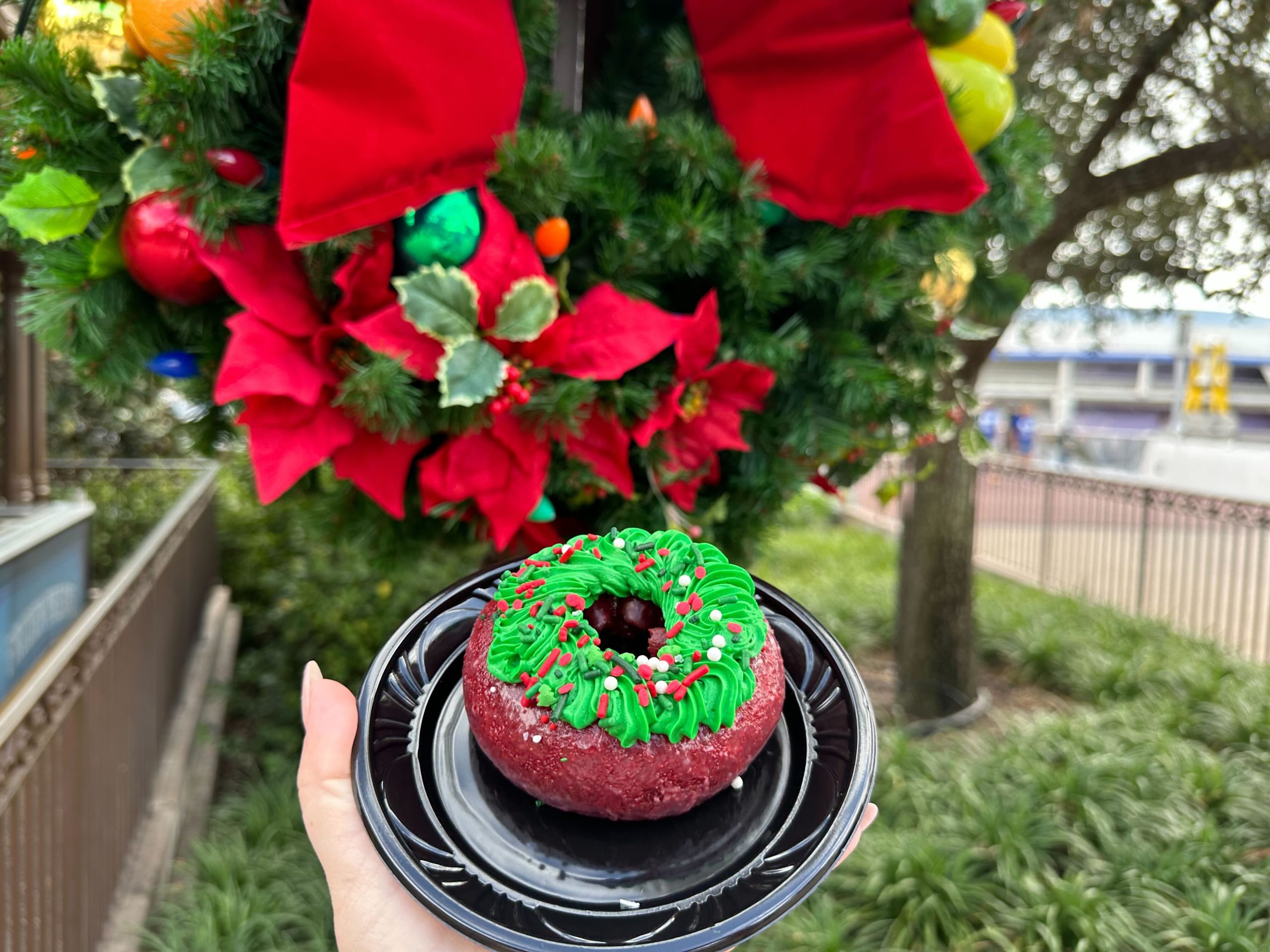 Christmas wreath donut 1