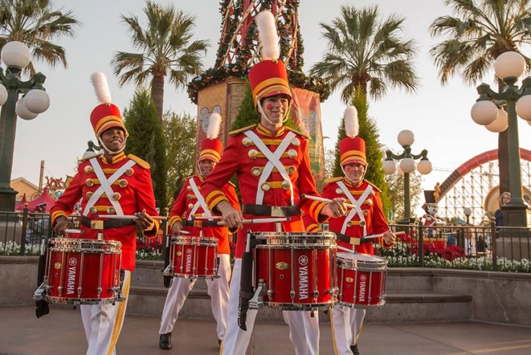 DCA Holiday Toy Drummers