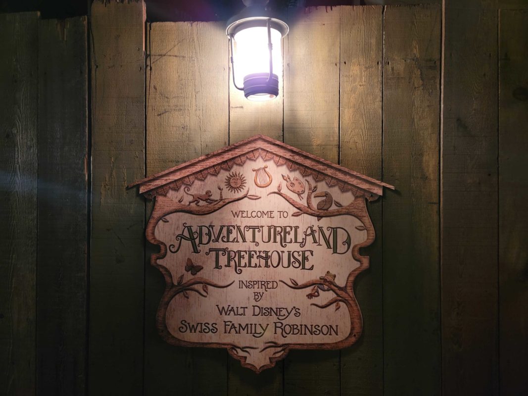 DL Adventureland Treehouse signage 9