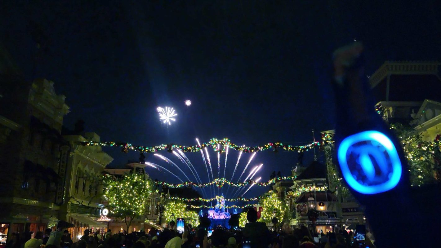 Disneyland holiday show with MB+ 2