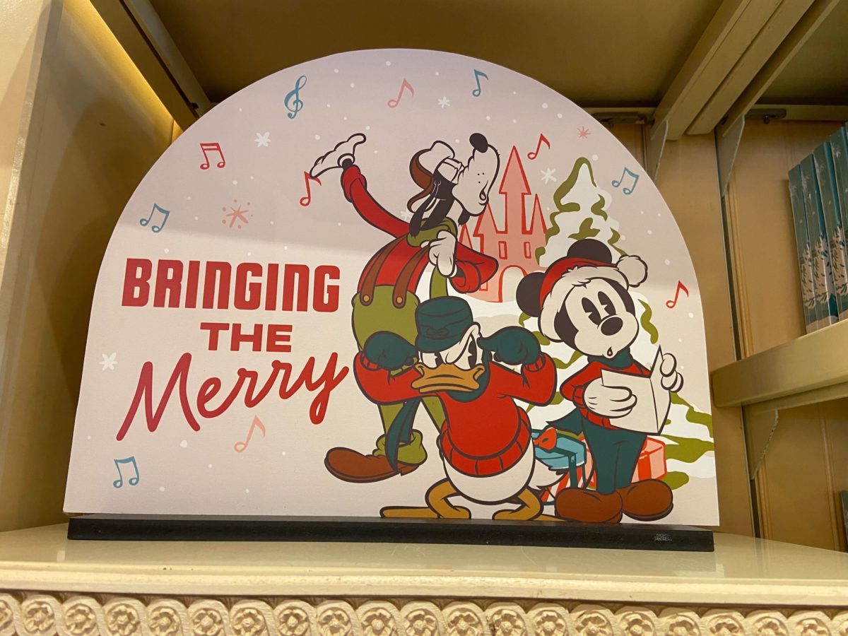 Disneyland holiday treats 2022 1100