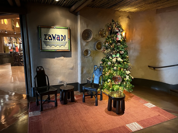 Just inside the lobby jumbo house animal kingdom lodge holidays 2022 3