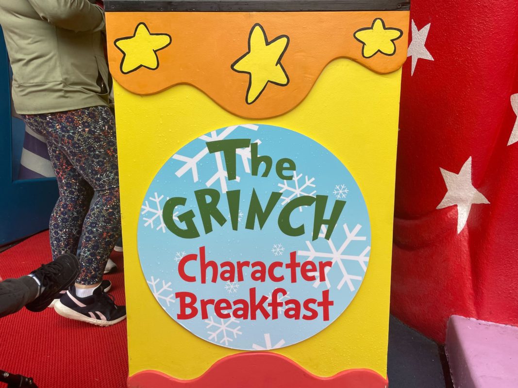 Universal Holidays 2022 Grinch and friends Character Breakfast Review 47