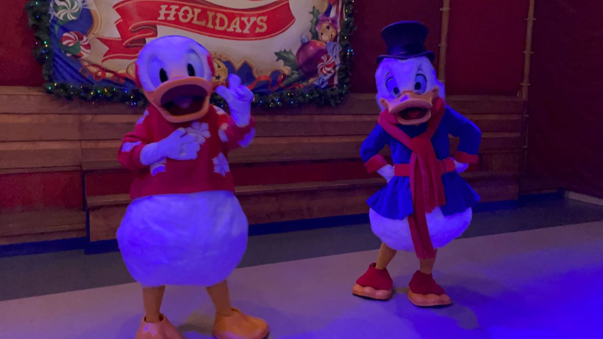 WDW 2022 MVMCP Donald Duck and Scrooge 1